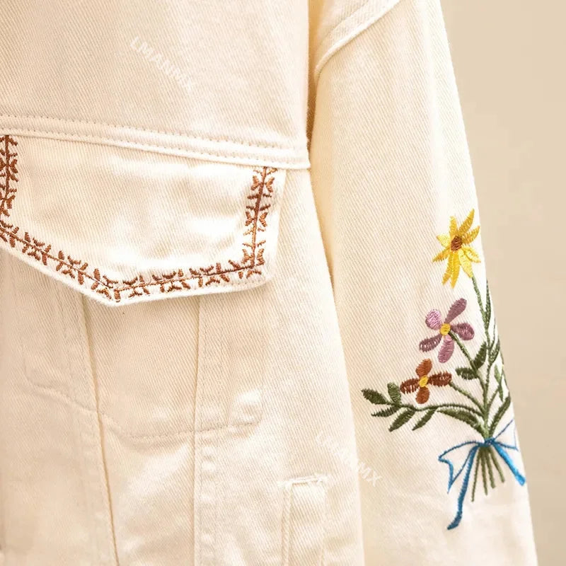 Veste en jean brodée pour femmes