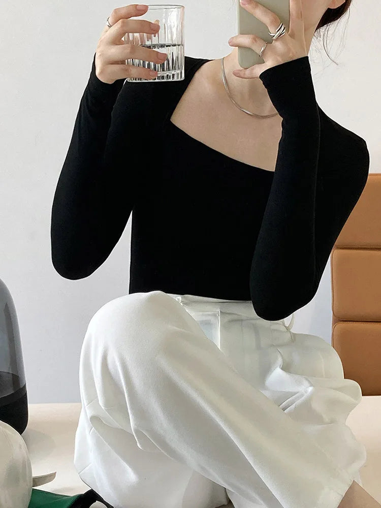 T-shirt à manches longues et col carré pour femmes
