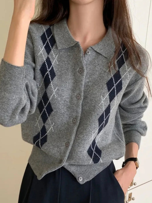 Cardigan Jacquard Femme – Maille Style Universitaire