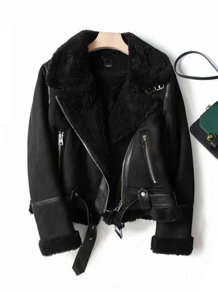 Manteau d'hiver élégant en suède avec fausse fourrure d'agneau pour femmes