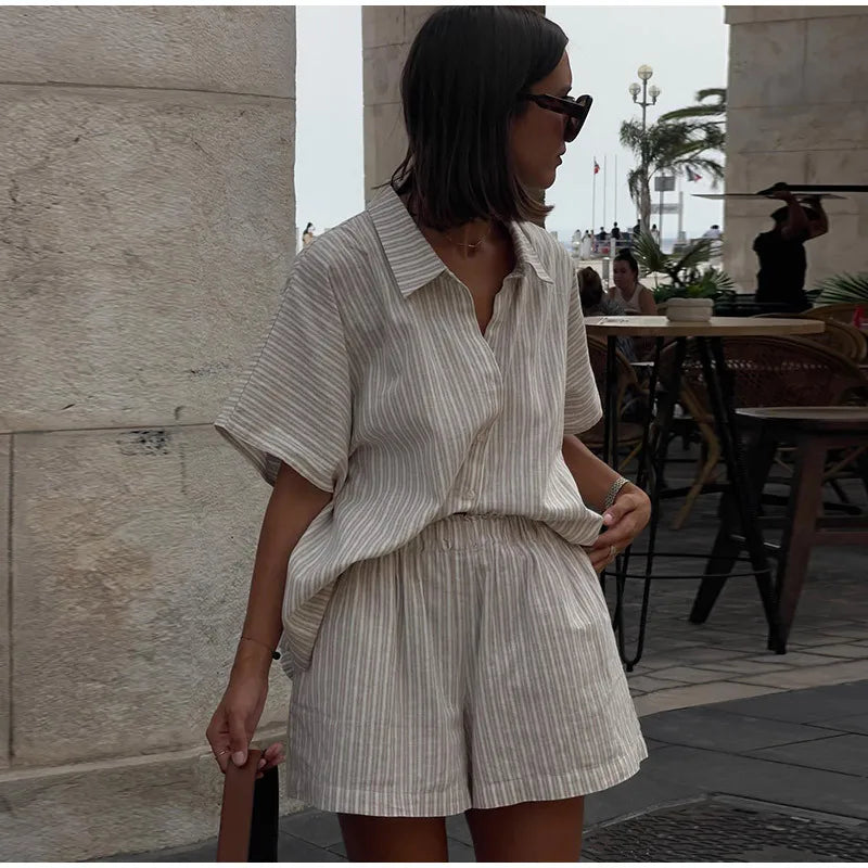 Ensemble deux pièces décontracté rayé en coton lin chemise ample et shorts pour femmes
