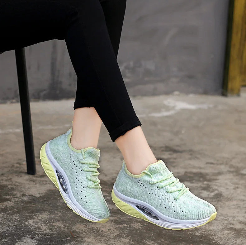 Baskets compensées pour femmes