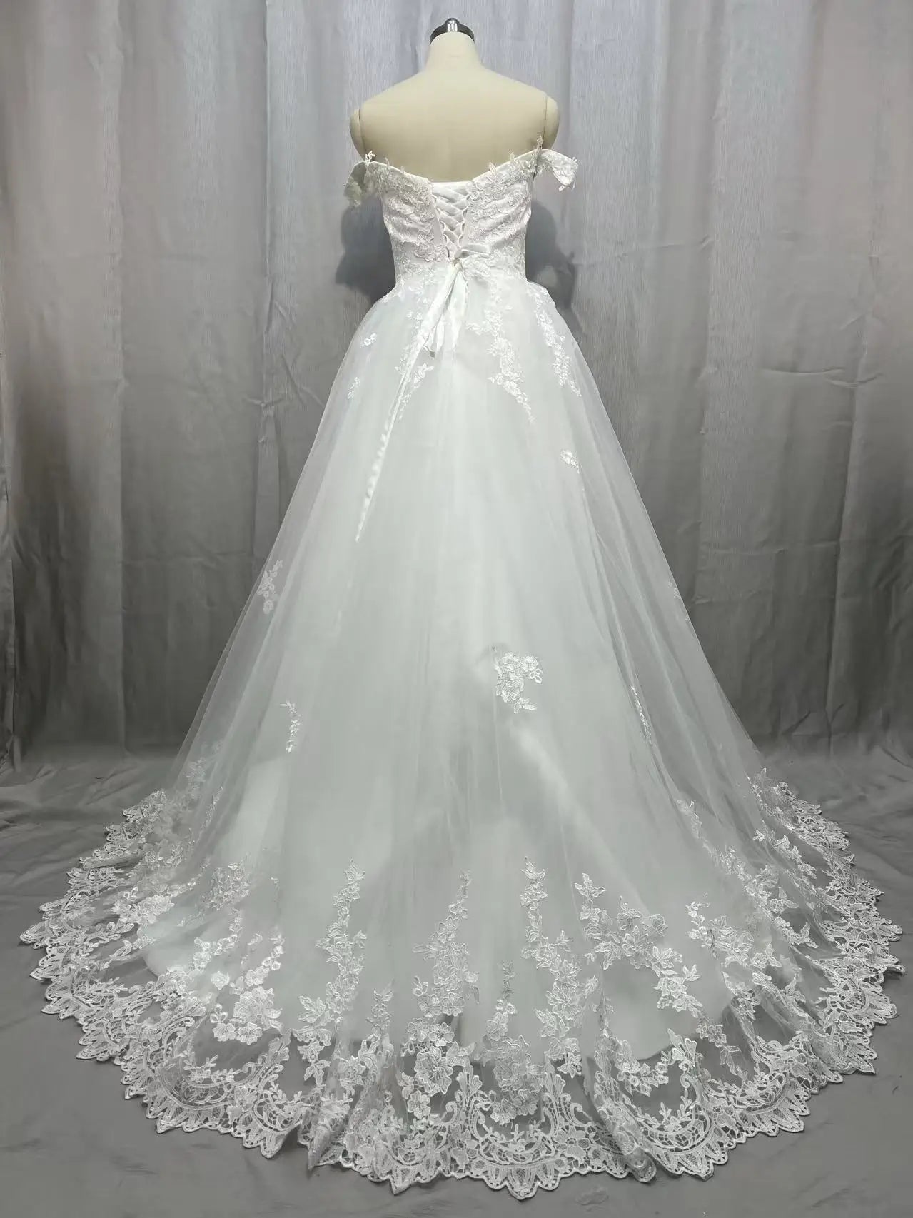 Robe de Mariée Personnalisée à Lacets dans le Dos, Grande Taille, Bouffante, Bling, Perlée, pour Patients