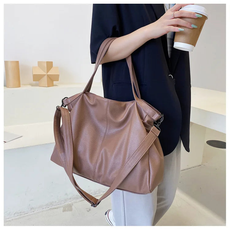 Sacs fourre-tout noirs pour femmes