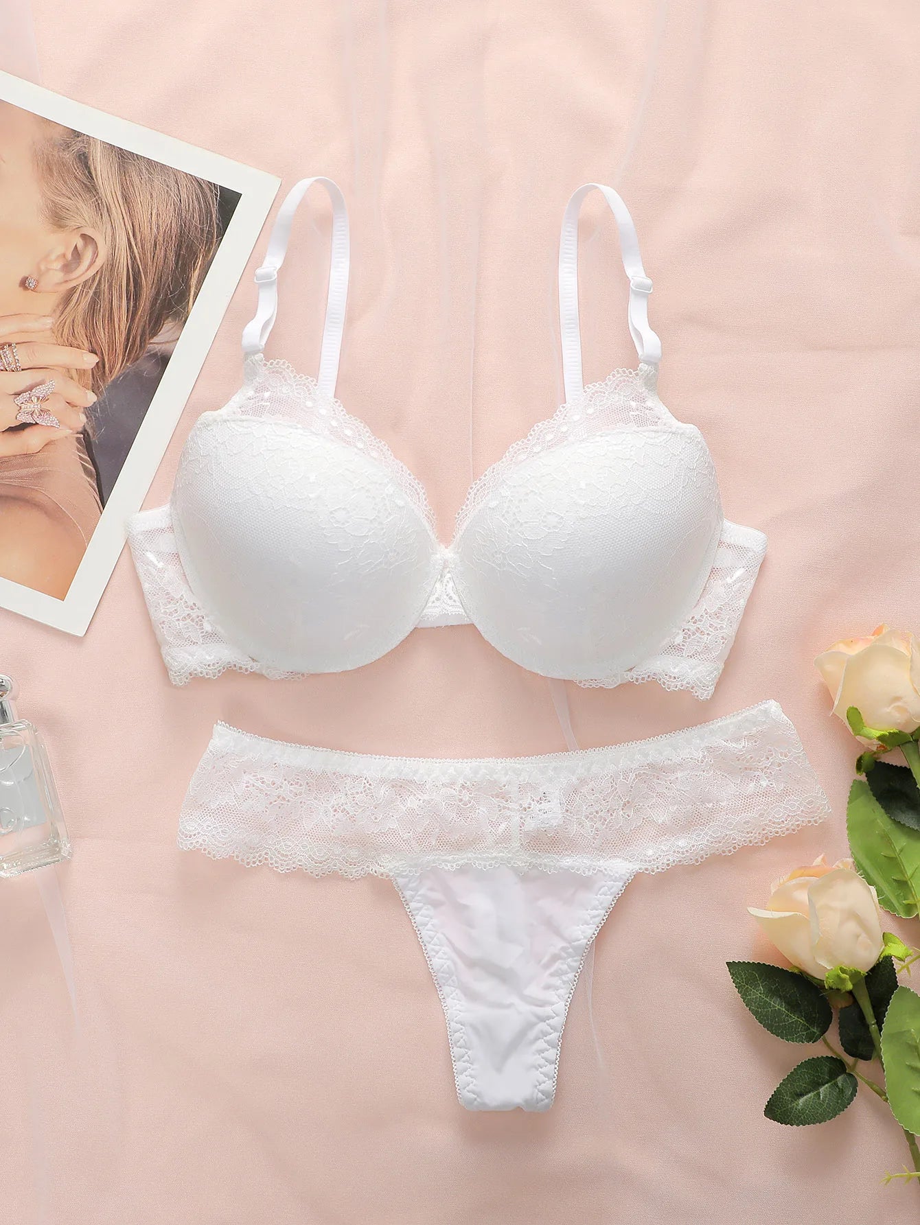 Ensemble soutien-gorge sexy brodé en dentelle pour femmes