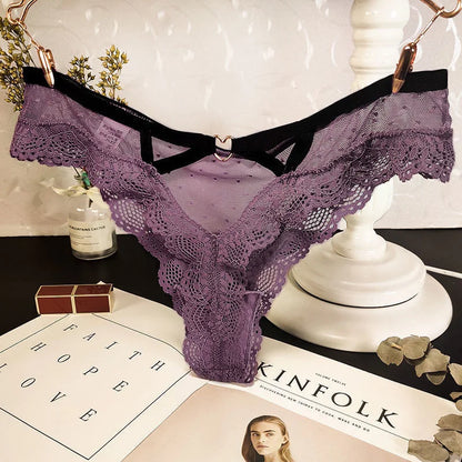 String Dentelle Femme – Pois et Boucle Cœur