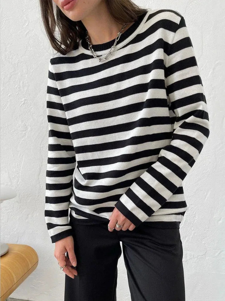 Pull Rayé Femme – Maille Élégante