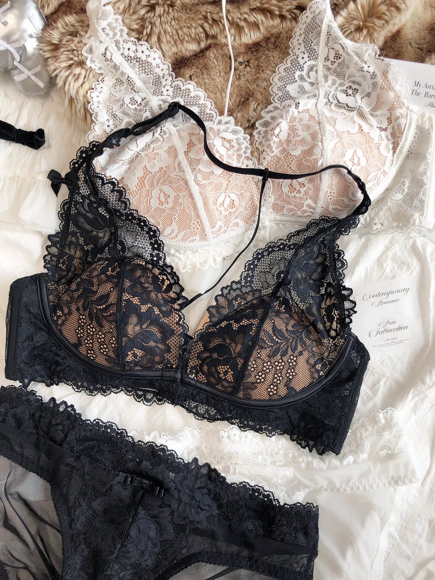 Ensemble soutien-gorge brassière push-up à décolleté plongeant et culotte pour femmes