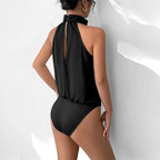 Body noir sans manches et col haut pour femmes