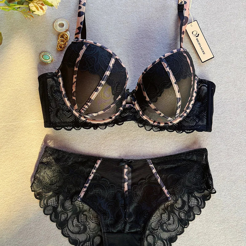 Ensemble soutien-gorge  et culotte en dentelle broderie pour femmes