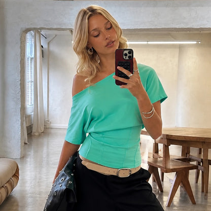 T-Shirt Femme – Manches Courtes et Épaules Dénudées