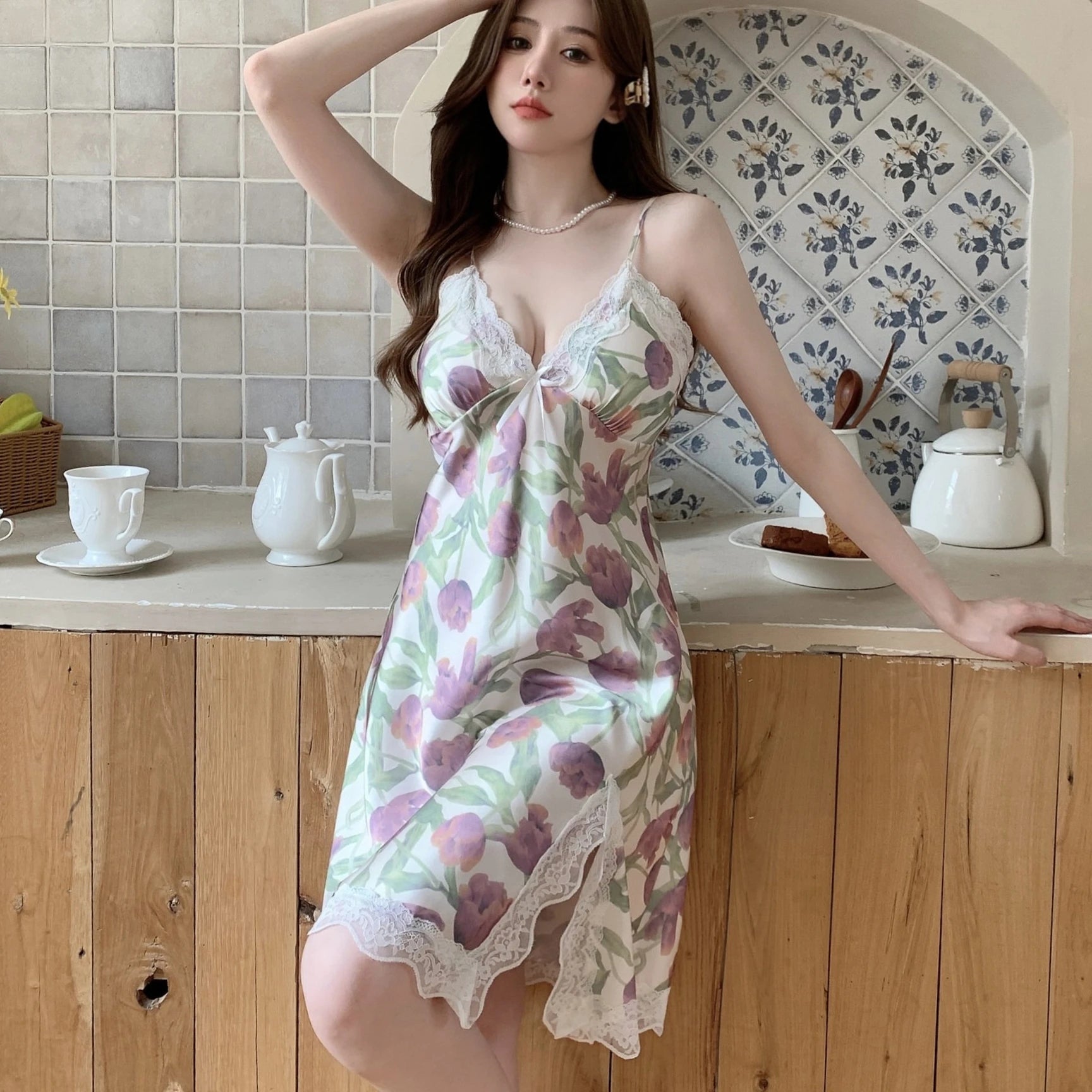 Chemise de nuit sexy à bretelles pour femmes