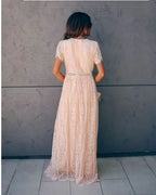 Robe élégante en dentelle pour femmes