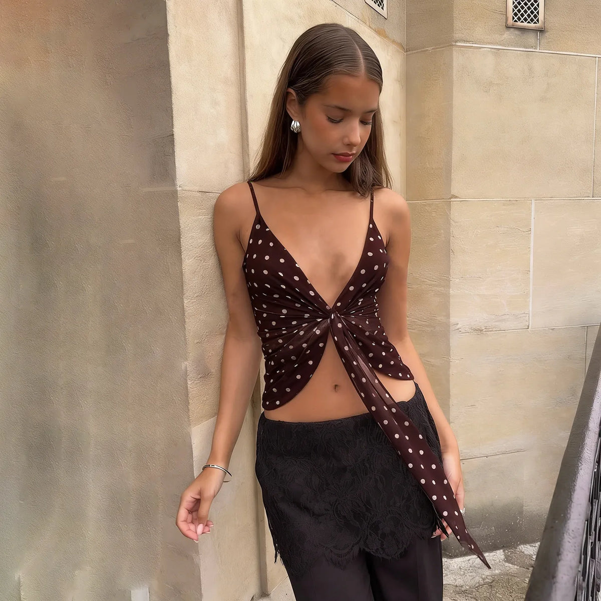 Débardeur Résille Femme – Pois, Col V et Dos Nu