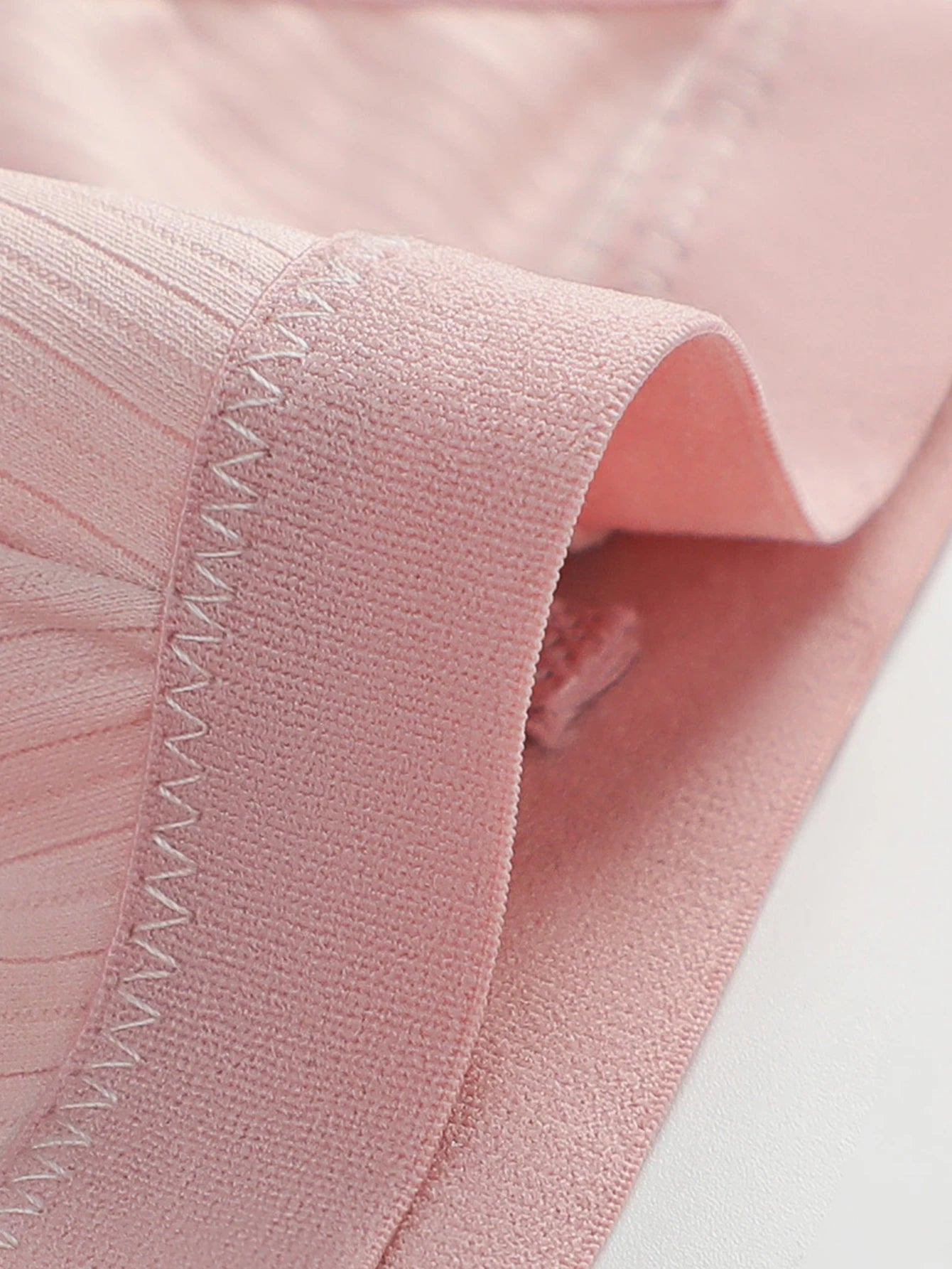 Soutien-gorge avec dentelle, sans armatures pour femmes