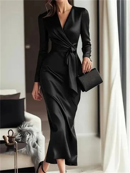 Robe femme longue en satin à col V