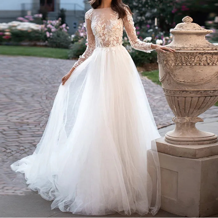 Robe de mariée à manches longues avec applications de dentelle pour femmes