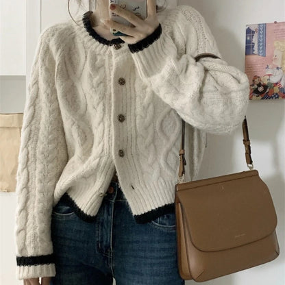 Cardigan Rétro Femme – Maille aux Couleurs Contrastées