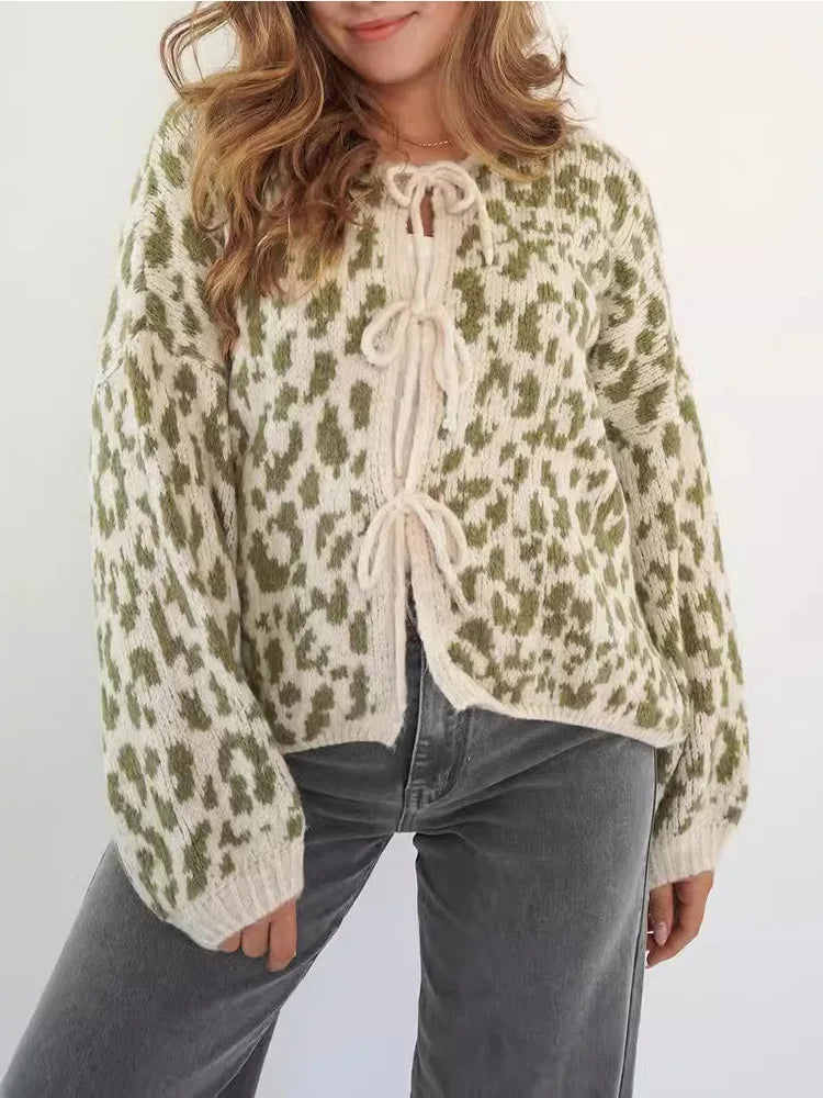 Cardigan tricoté à lacets pour femmes