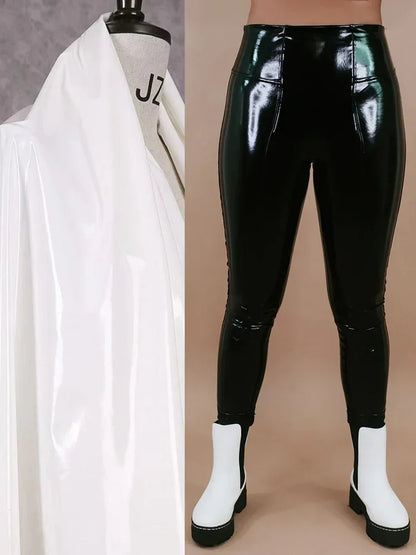 Pantalon Grande Taille en Similicuir Brillant