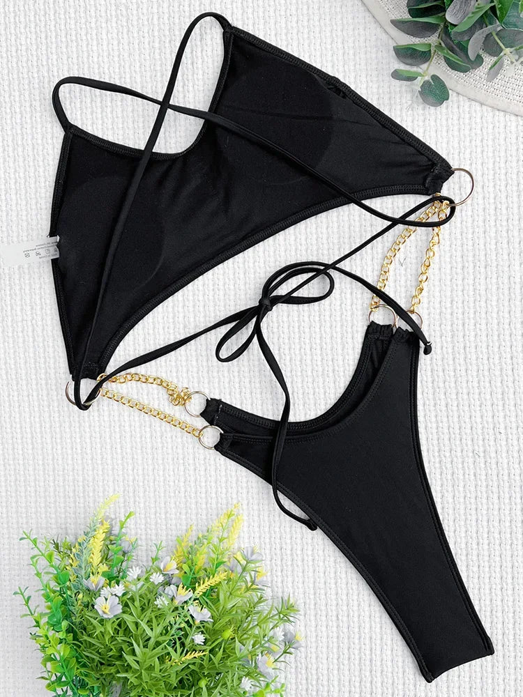 Maillots de bain une pièce avec chaîne en métal ventre découpé pour femmes