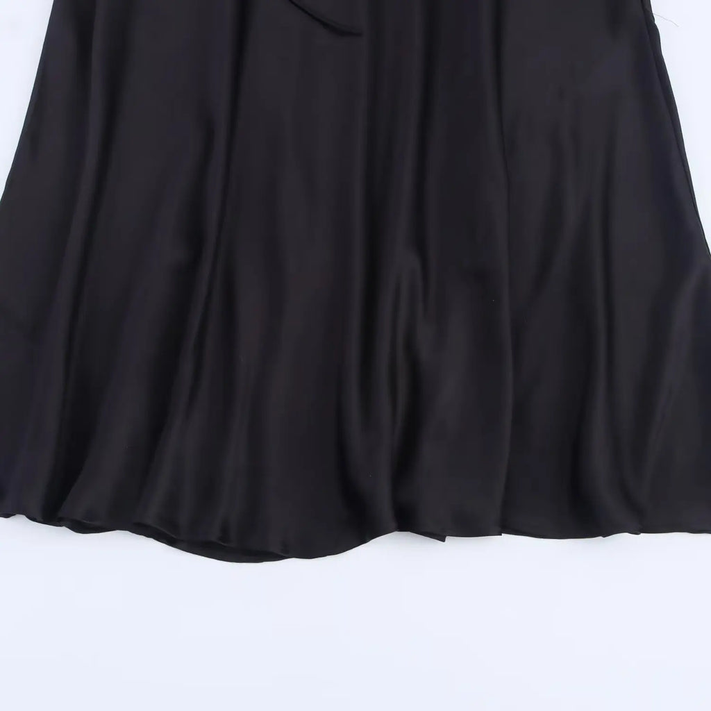 Robe midi à bretelles lacées en satin pour femmes
