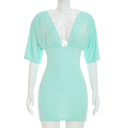 Mini-Robe Moulante Femme – Décolleté V et Dos Nu
