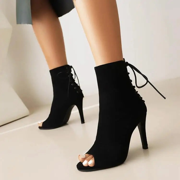 Bottines à talons hauts noirs pour femmes