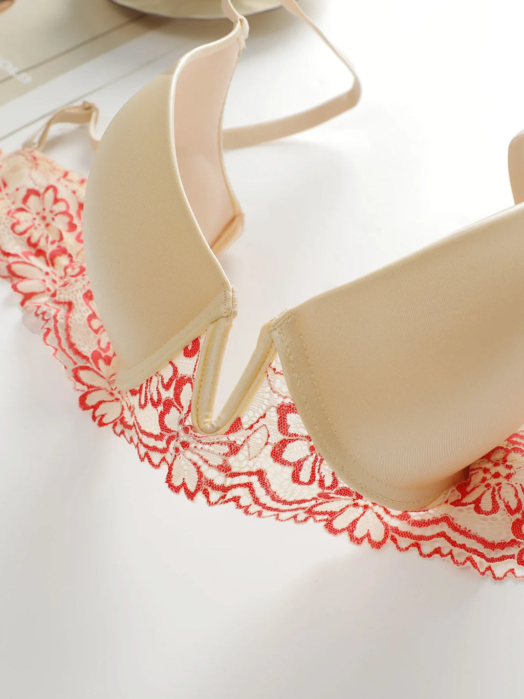 Soutien-gorge Push Up confortable en V profond pour femmes