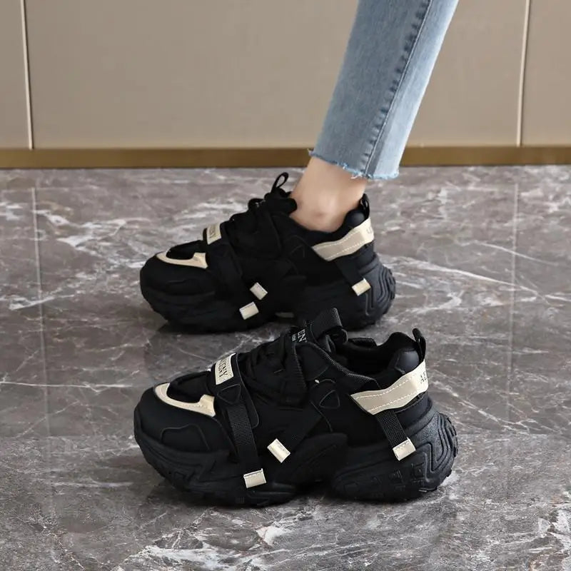 Baskets entièrement en cuir pour femmes