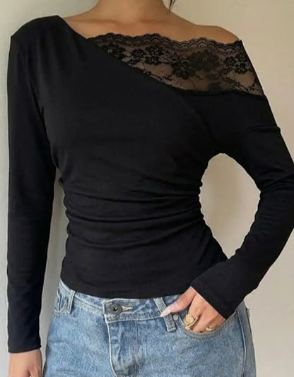 Top Asymétrique Femme – Épaules Dénudées et Dentelle Florale
