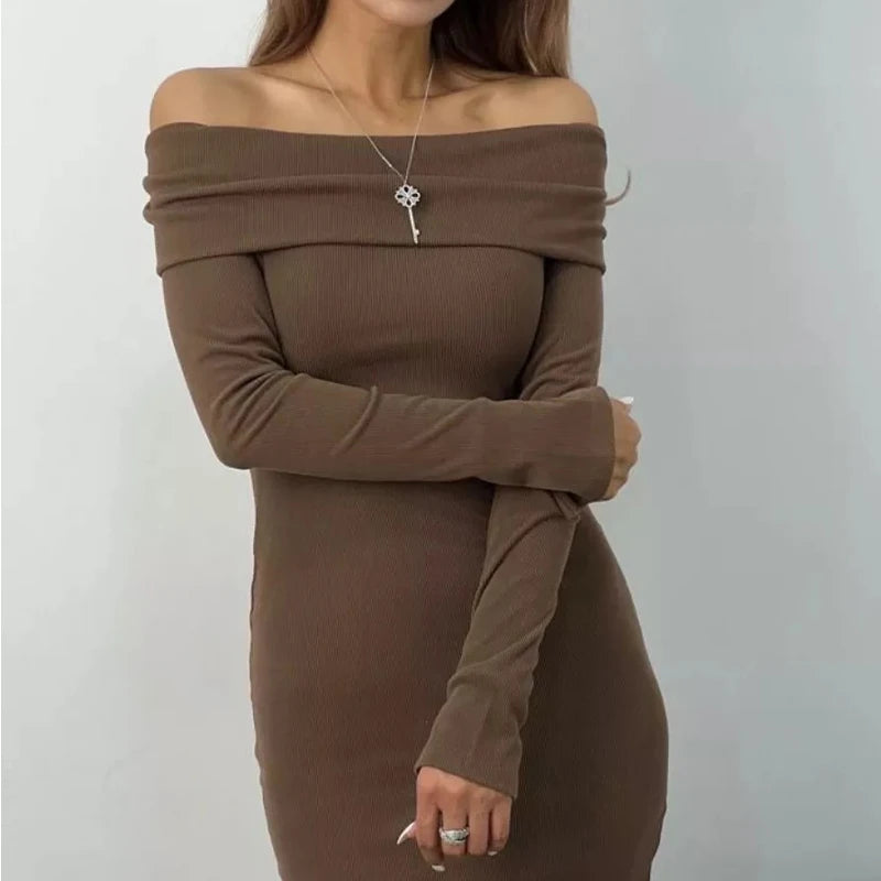 Robe longue femme moulante à col Bardot et manches longues