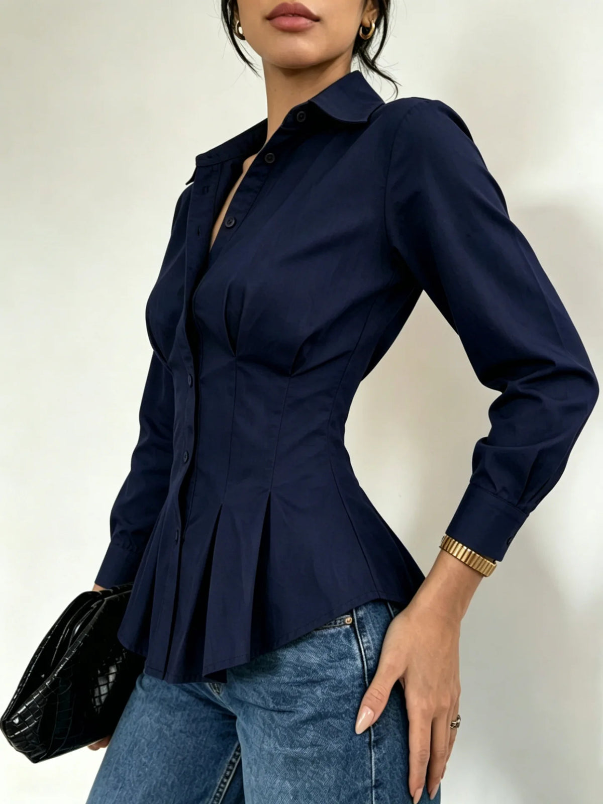 Chemise Ajustée Femme – Manches Longues et Taille Plissée