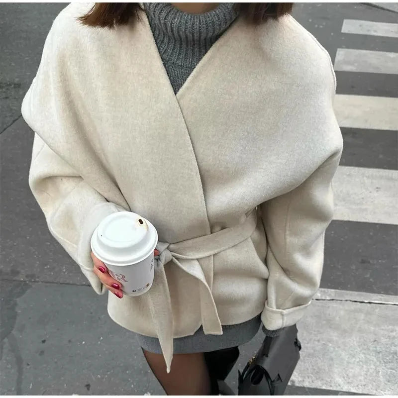 Veste en laine à lacets avec ceinture pour femmes
