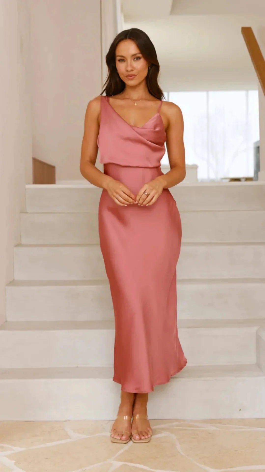 Robe longue élégante en soie unie, sans bretelles pour femmes