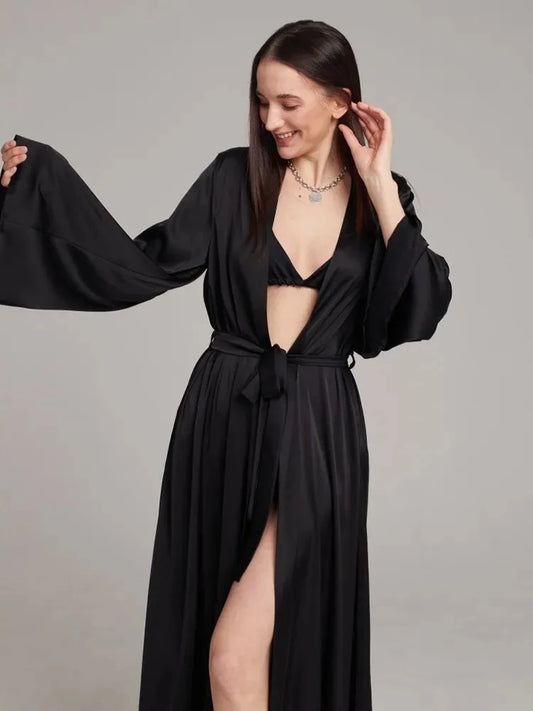 Robe de Nuit Satinée Femme – Style Peignoir Évasé