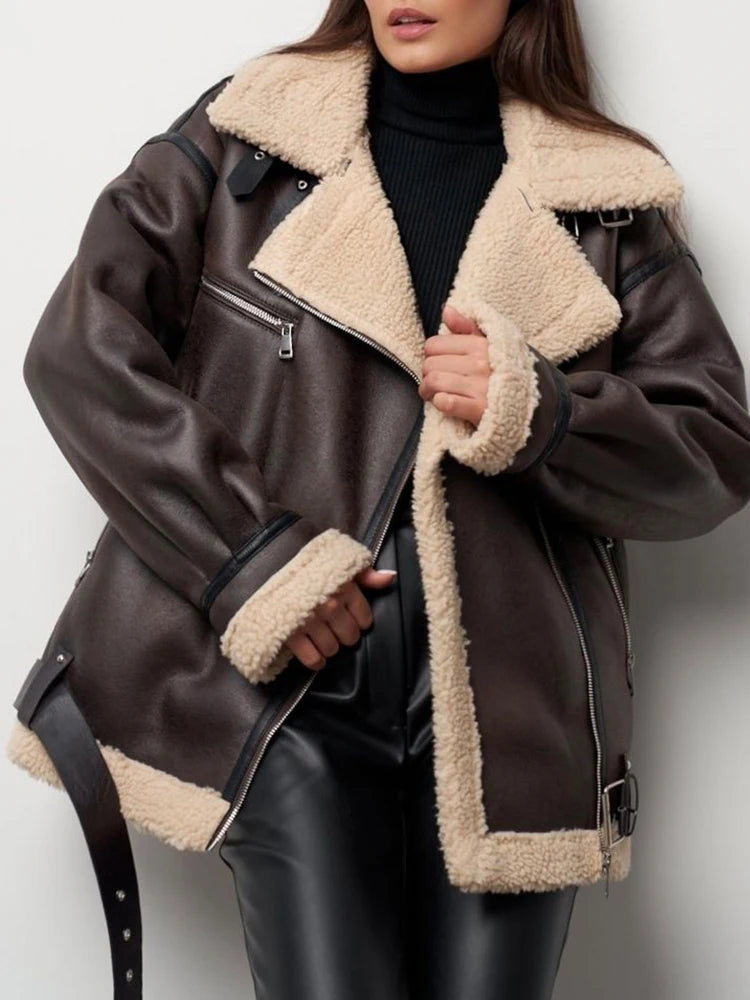 Veste en faux cuir et fourrure d'agneau pour femmes