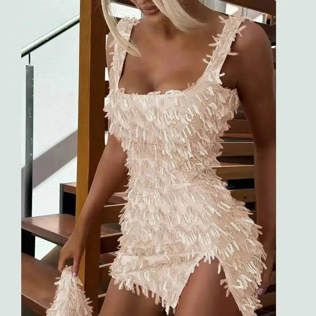 Robe à sequins et fente pour femmes