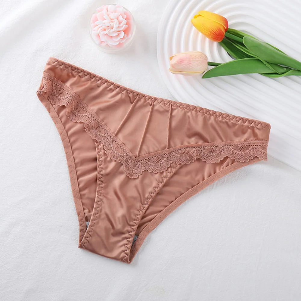 Culotte Femme – Tissu Soyeux et Bordure Dentelle