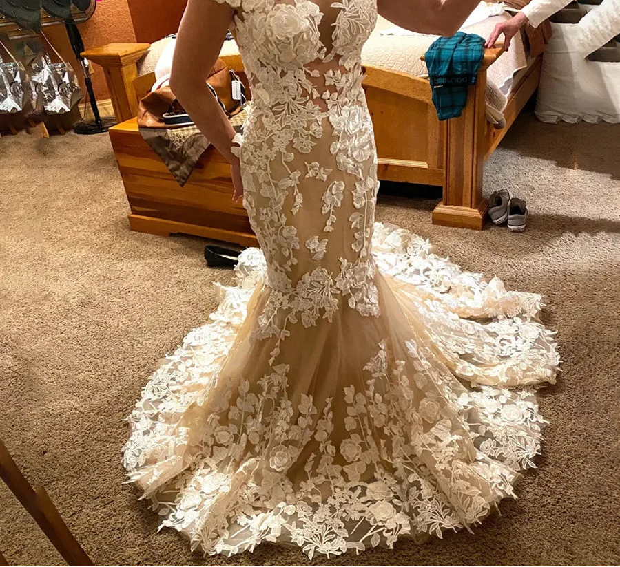 Robe de mariée sirène champagne à col rond pour femmes