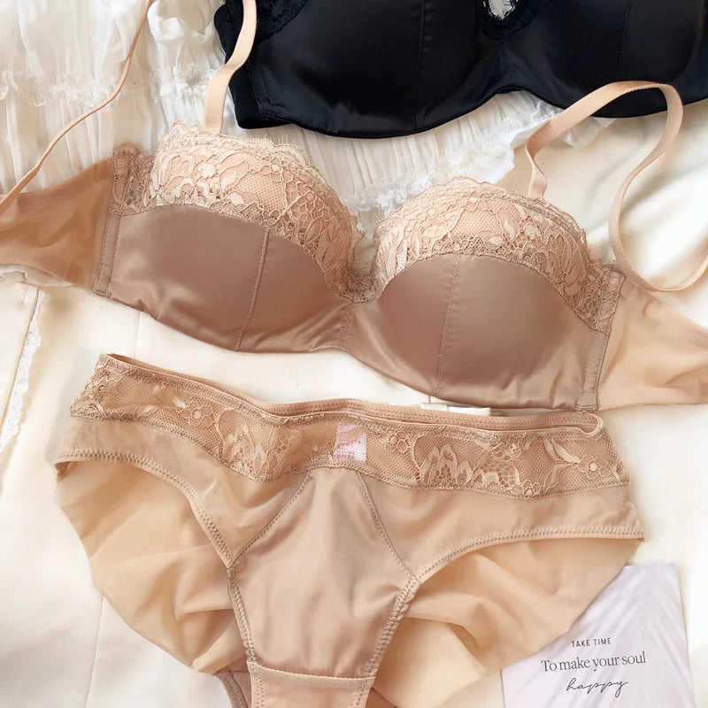 Ensemble soutien-gorge push-up à demi-bonnet et culotte pour femmes