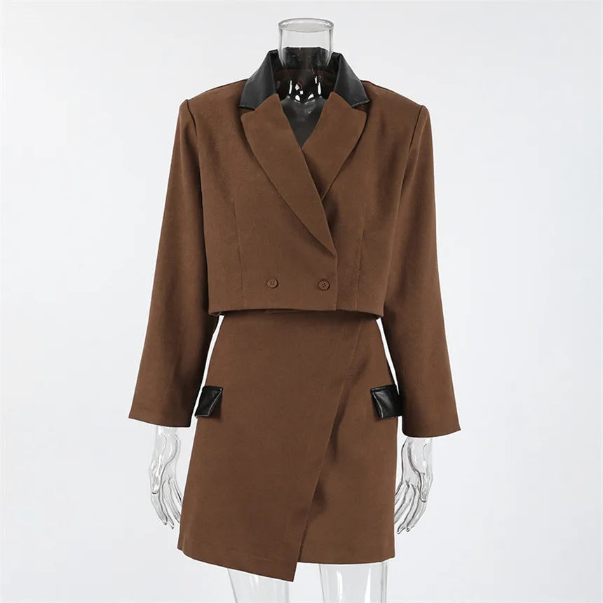 Ensemble 2 pièces rétro Blazer court en patchwork à col en cuir + Mini-jupe portefeuille pour femmes