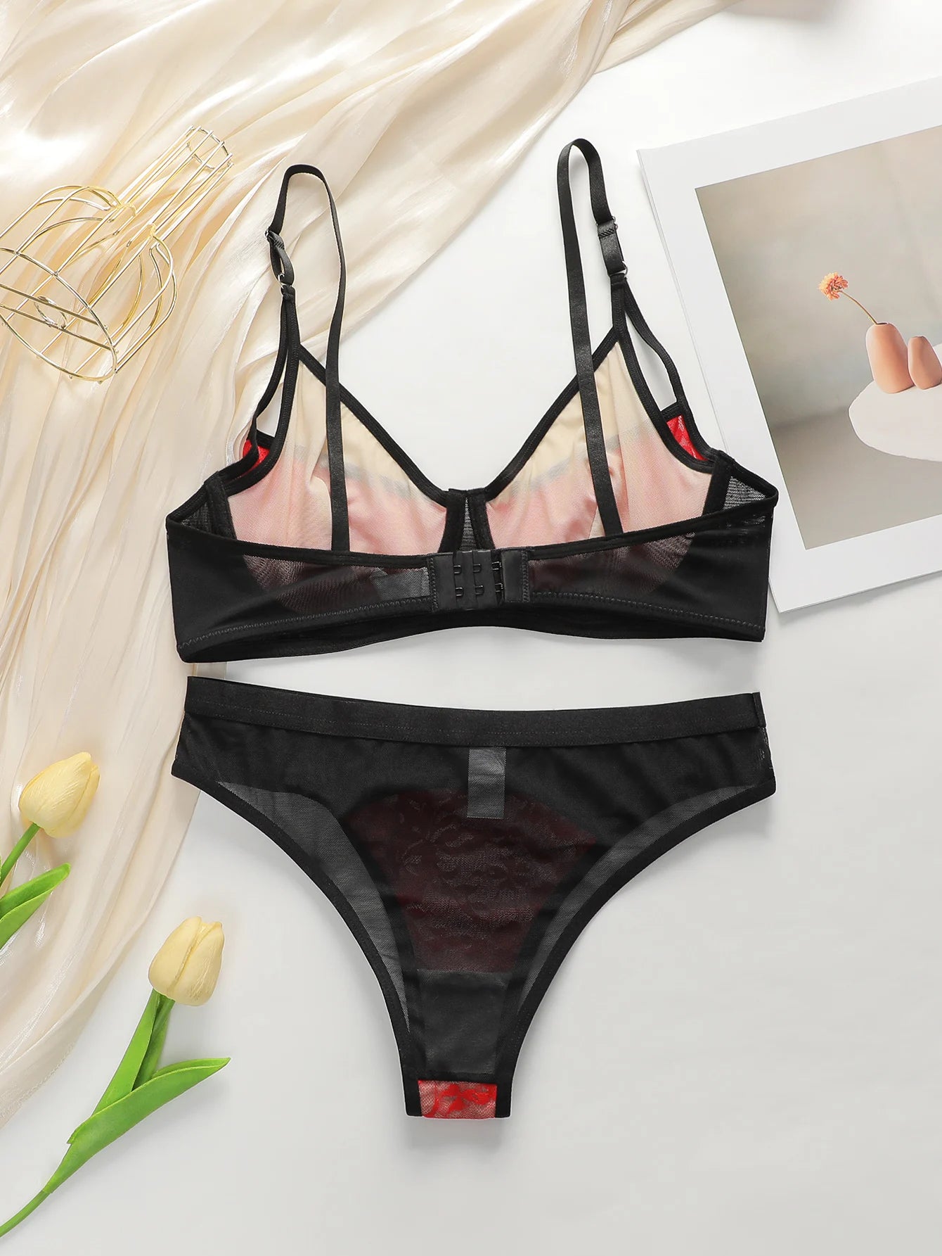 Ensemble de lingerie sexy en dentelle brodée pour femmes