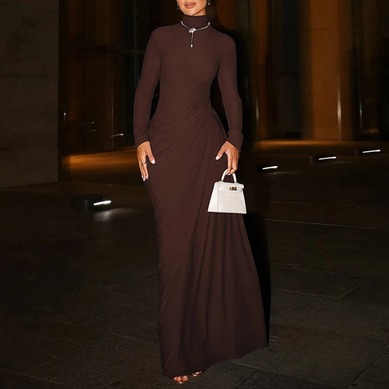 Robe de soirée femme élégante à col roulé et drapé