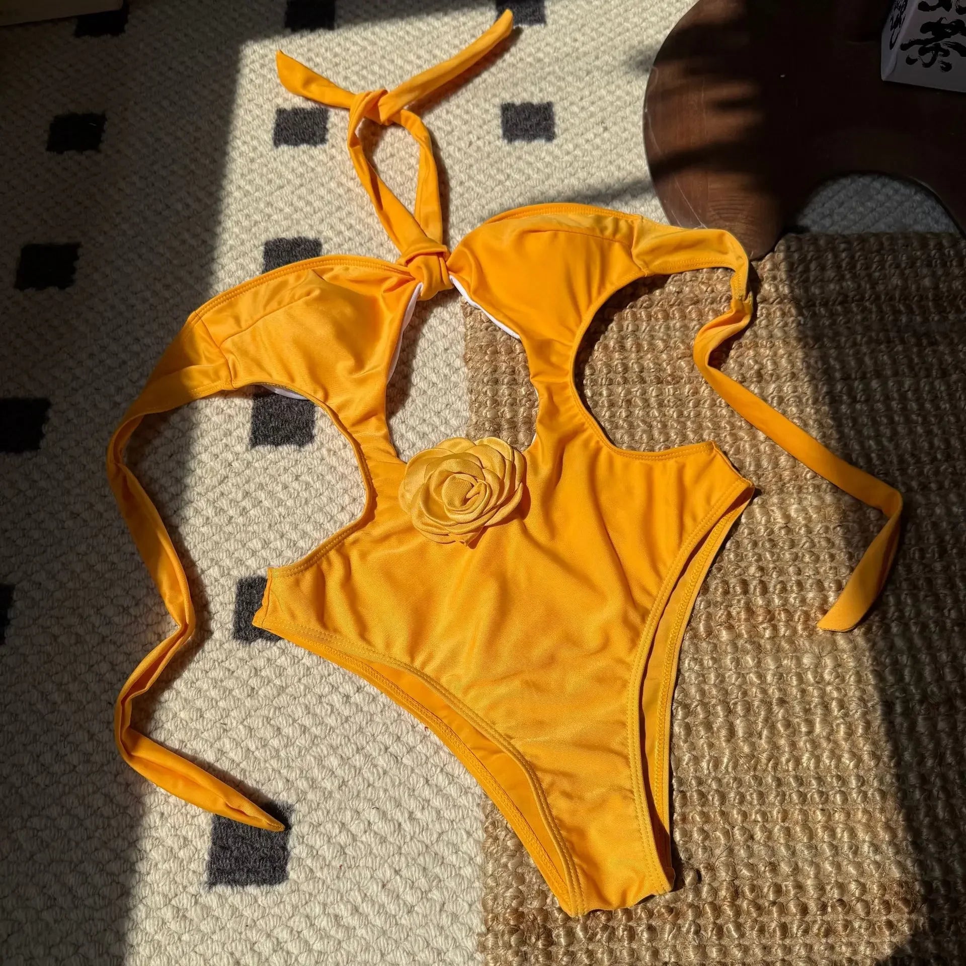 Maillot de bain une pièce à une épaule push-up pour femmes