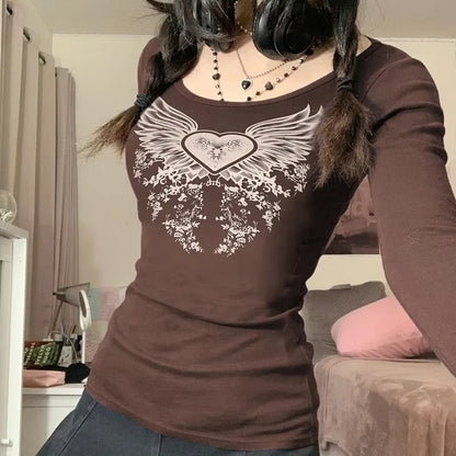 T-Shirt Femme – Style Alternatif