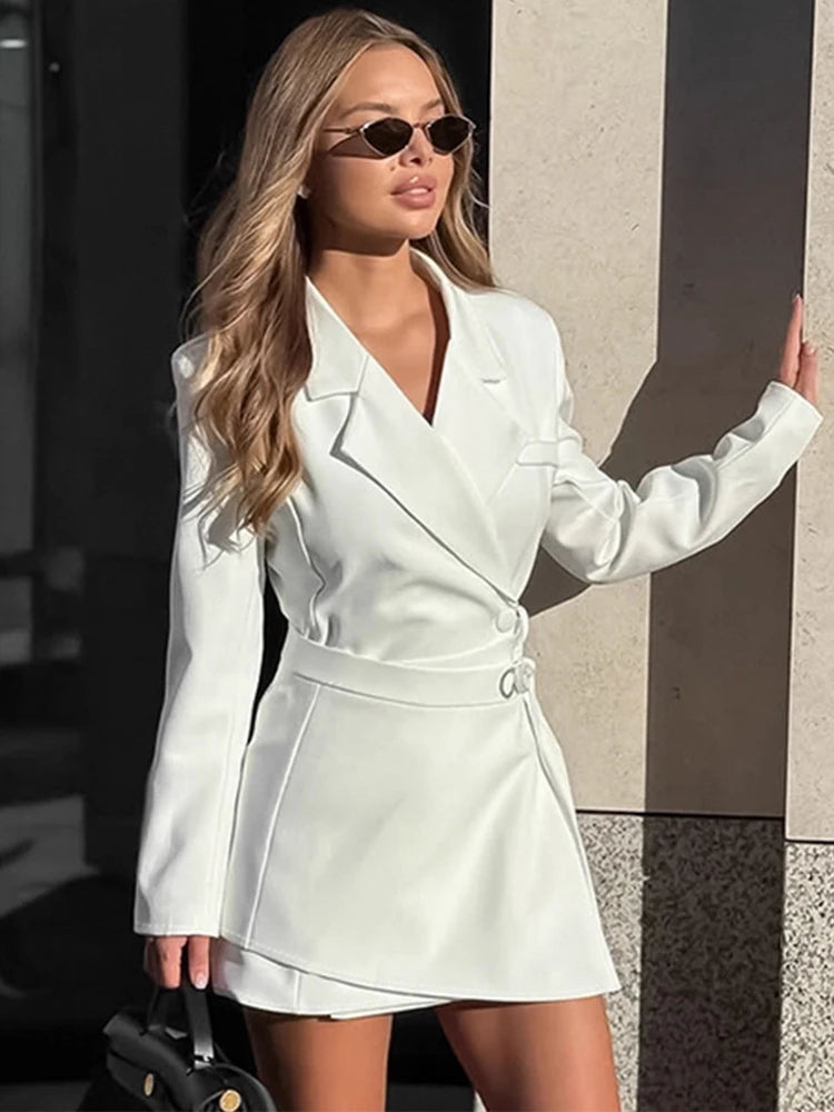 Mini robe à lacets taille haute pour les femmes