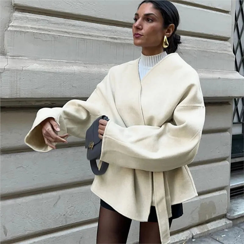 Veste en laine à lacets avec ceinture pour femmes