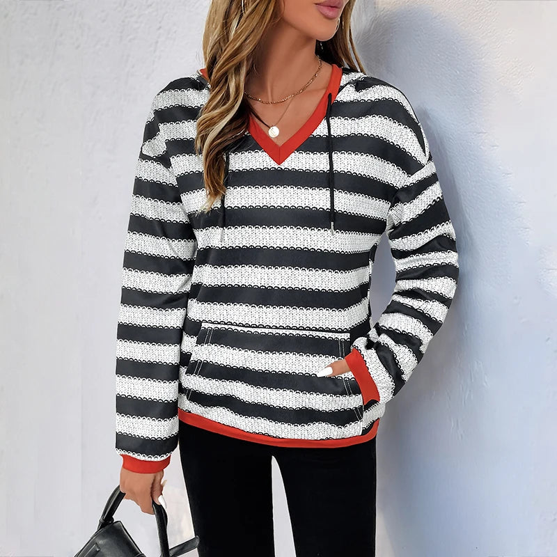 Sweat-shirt à capuche rayé noir et blanc pour femmes