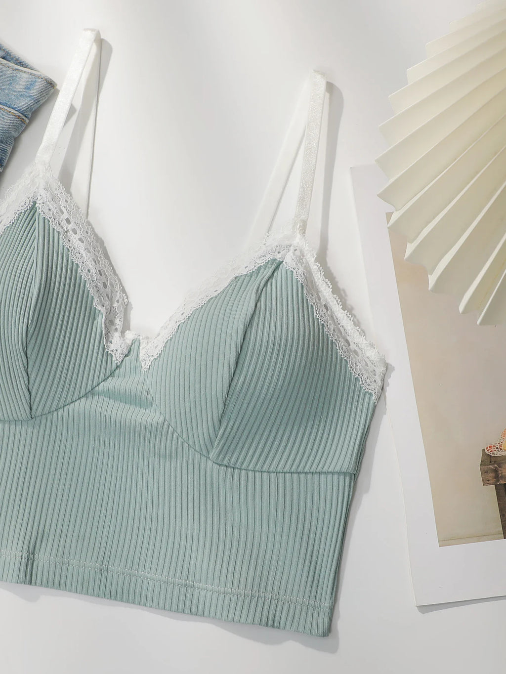 Soutien-gorge à bretelles réglables en dentelle douce pour femmes